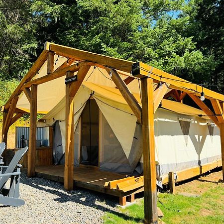 Umpqua'S Last Resort - Wilderness Cabins, Rv Park & Glamping Idleyld Park Dış mekan fotoğraf