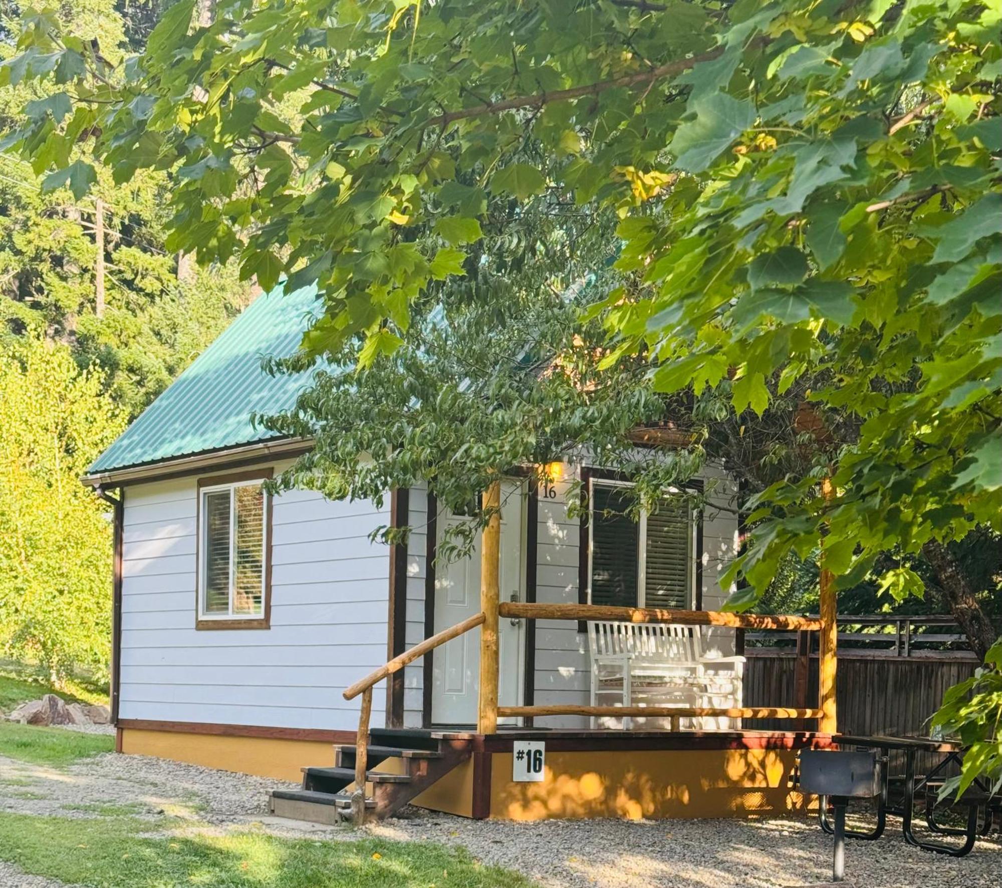 Umpqua'S Last Resort - Wilderness Cabins, Rv Park & Glamping Idleyld Park Dış mekan fotoğraf