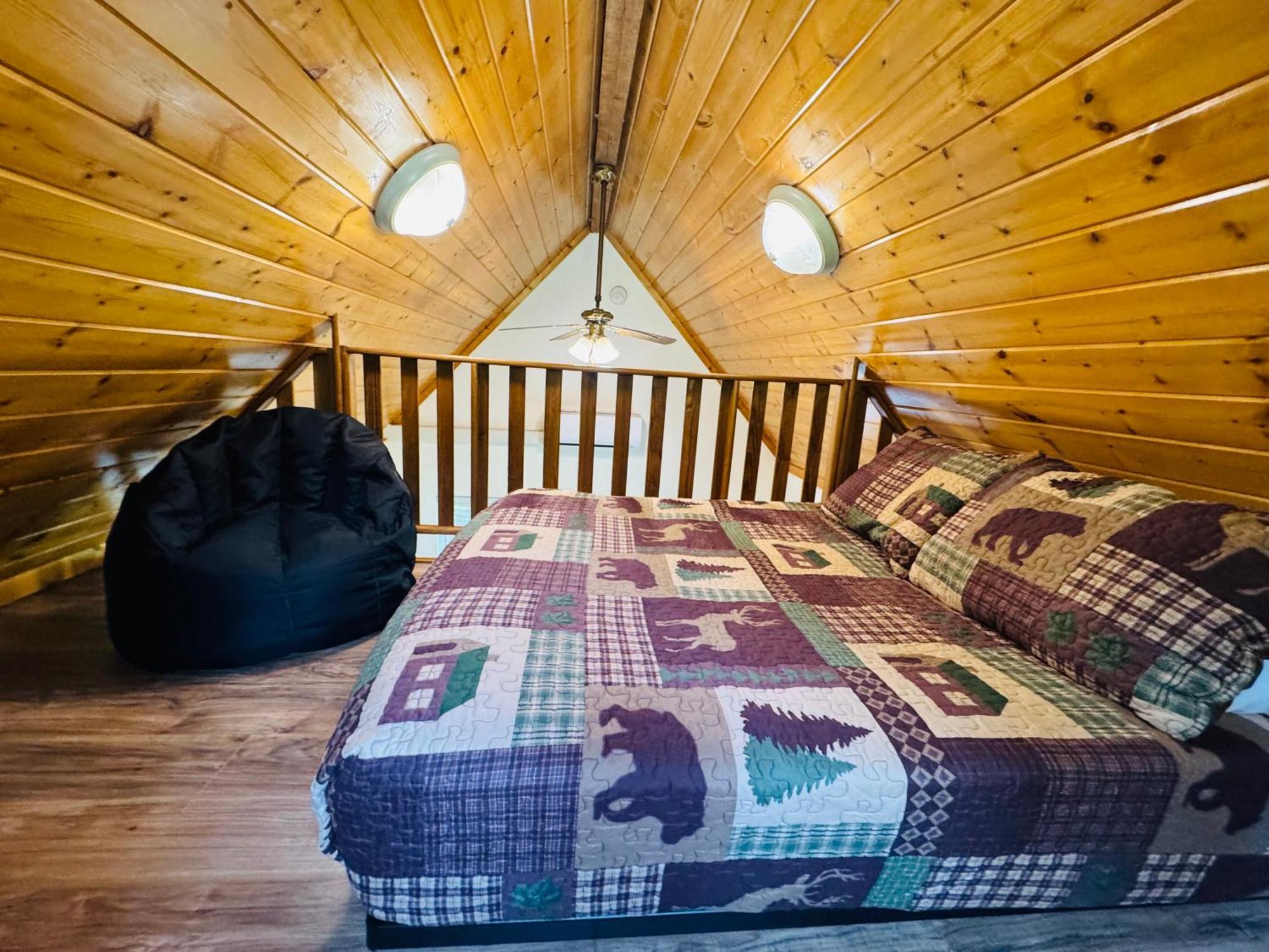 Umpqua'S Last Resort - Wilderness Cabins, Rv Park & Glamping Idleyld Park Dış mekan fotoğraf